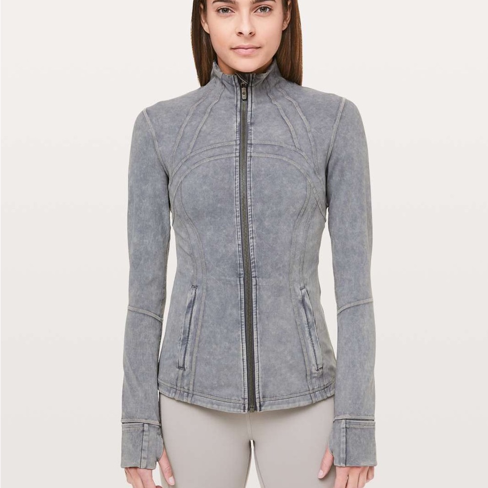 Lululemon Define Jacket *Garment Dye
Washed Luna size 8